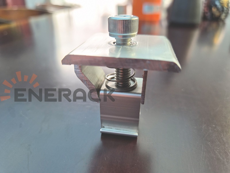 Inner and end integrated clamp kit