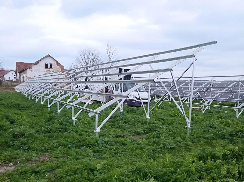 Teljesen alumíniumból készült, szabványos földi napelemes rendszerház